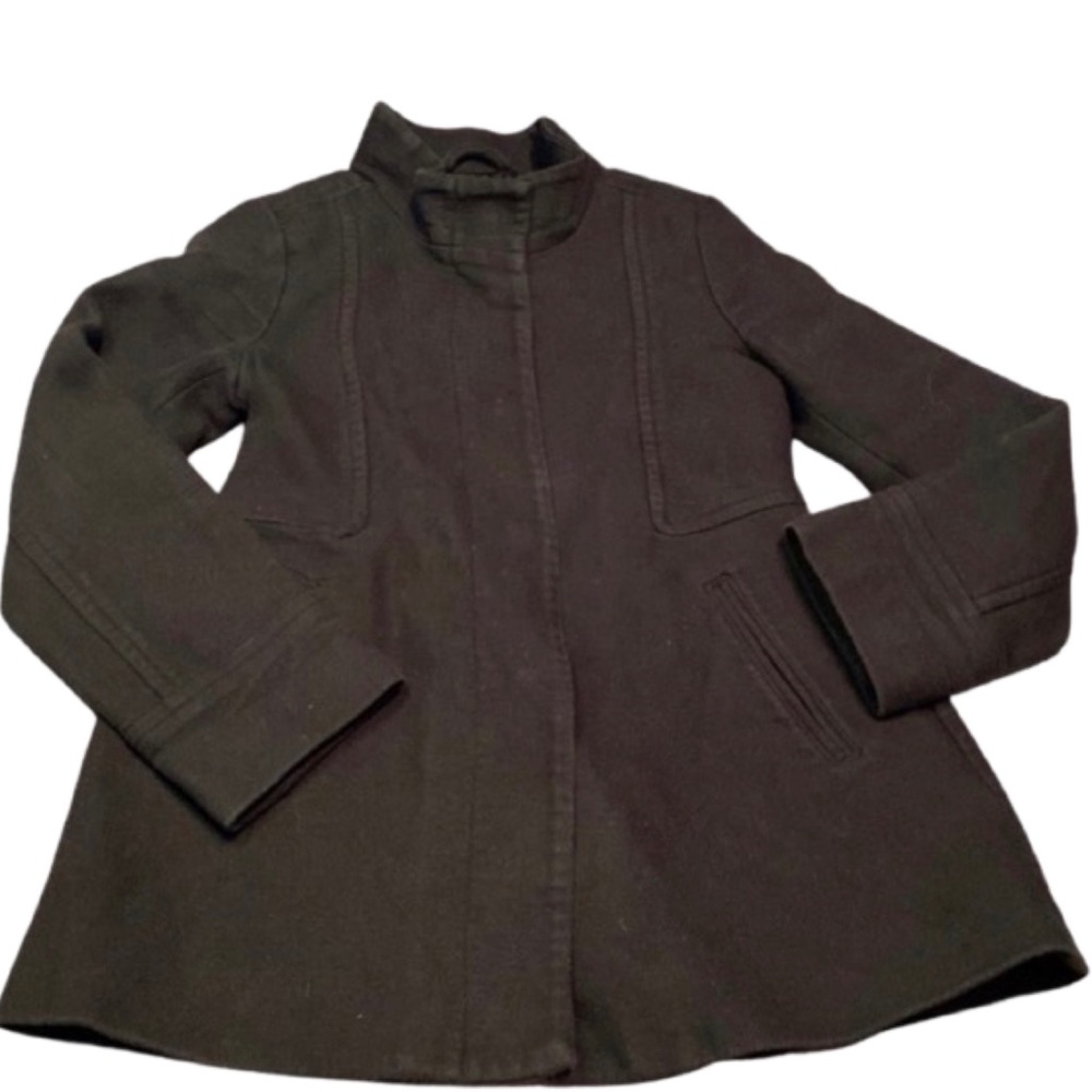 Gap girls a-line dress coat in black. Size: 8